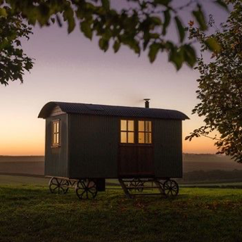 Plankbridge Shepherds Hut